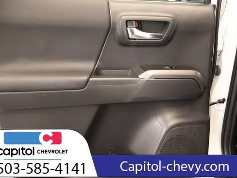 Used 2023 Toyota Tacoma TRD Off-Road AWD/4WD image 29