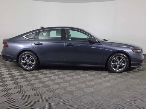 Used 2023 Honda Accord EX image 17