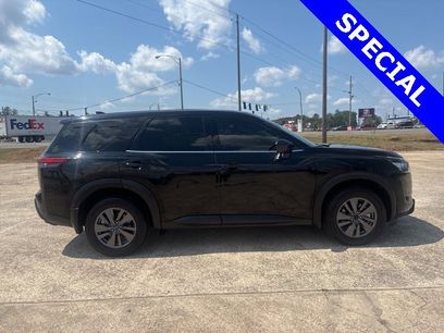 Used 2024 Nissan Pathfinder S