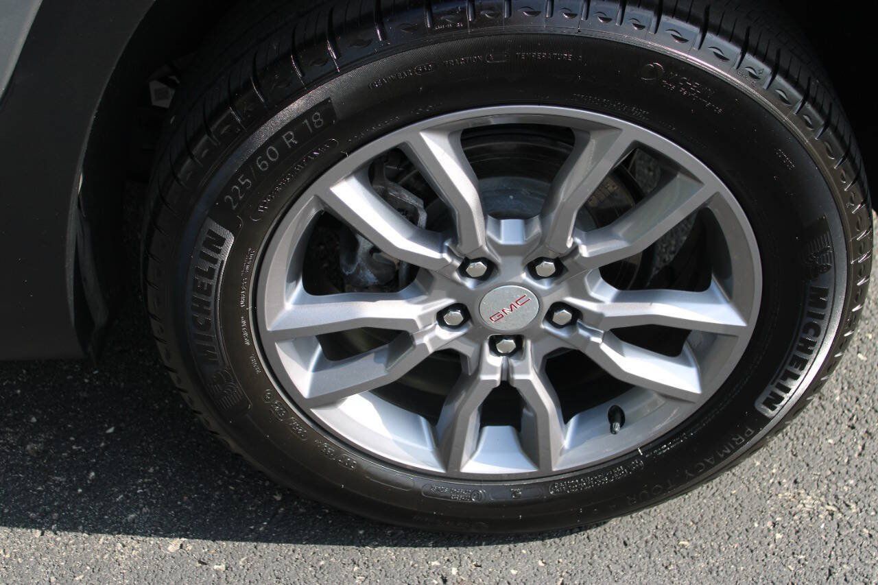 Used 2024 GMC Terrain SLT w/ Fleet Convenience Package AWD/4WD image 6