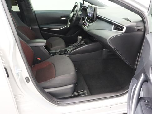 Certified 2025 Toyota Corolla SE FWD image 34
