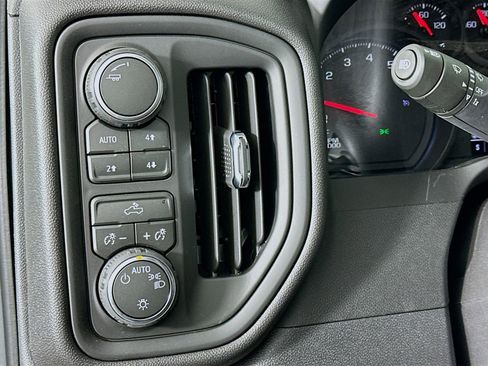 New 2026 Chevrolet Silverado 1500 Custom Trail Boss AWD/4WD image 11
