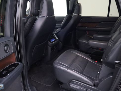 Used 2022 Lincoln Navigator L Reserve image 27