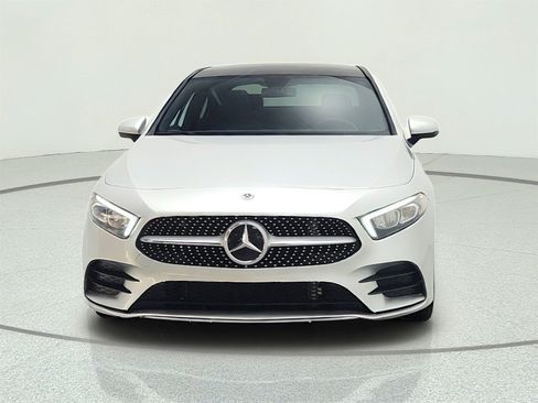 Used 2022 Mercedes-Benz A 220 image 2