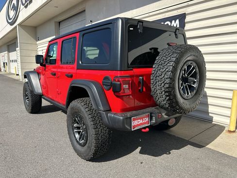 Used 2024 Jeep Wrangler Unlimited Rubicon w/ XTREMEE 35" Tire Package AWD/4WD image 6