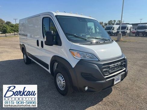 Used 2025 RAM ProMaster 2500 w/ Convenience Group FWD image 1