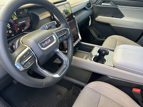 New 2026 GMC Acadia Elevation FWD image 9