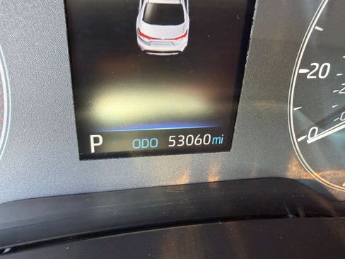 Used 2024 Toyota Corolla LE FWD image 17