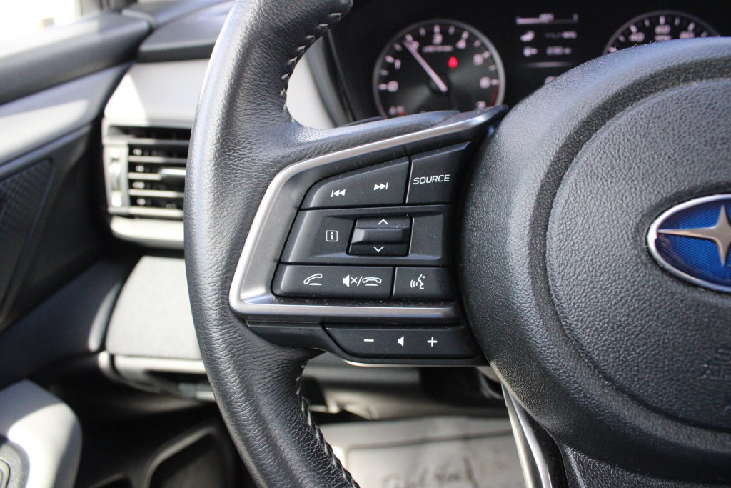 Used 2024 Subaru Outback Premium AWD/4WD image 12