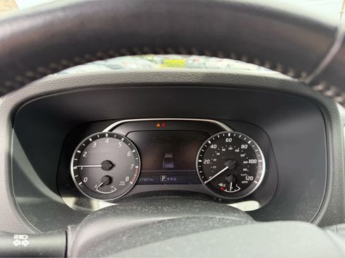 Used 2023 Nissan Frontier SV w/ SV Convenience Package image 7