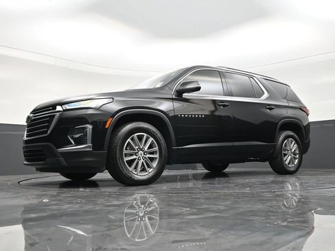 Used 2023 Chevrolet Traverse LT FWD image 21