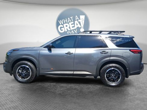 Used 2025 Nissan Pathfinder Rock Creek image 7