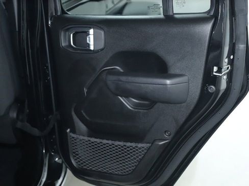 Used 2025 Jeep Wrangler Sport S image 30