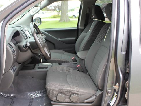 Used 2019 Nissan Frontier PRO-4X AWD/4WD image 14