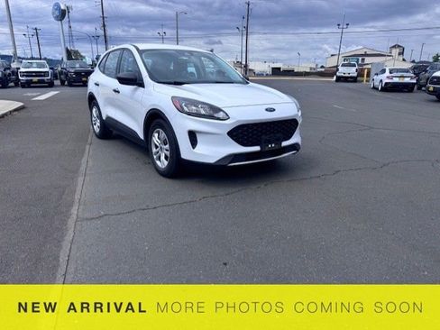 Used 2021 Ford Escape S FWD image 3