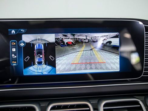 Used 2025 Mercedes-Benz GLE 53 AMG 4MATIC Coupe image 30