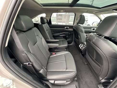 New 2026 Kia Sorento SX image 18