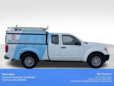 Used 2017 Nissan Frontier SV RWD image 4