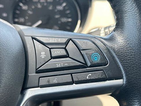 Certified 2022 Nissan Rogue Sport SL FWD image 22