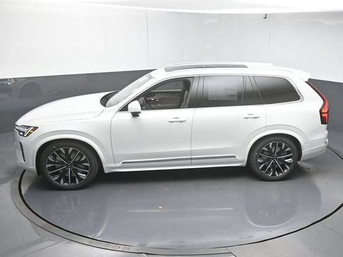 Used 2026 Volvo XC90 B6 Ultra w/ Protection Package Premier AWD/4WD image 46