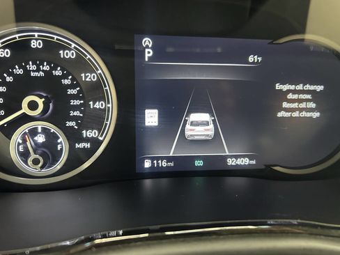 Used 2023 Genesis GV70 2.5T w/ Advanced Package image 11