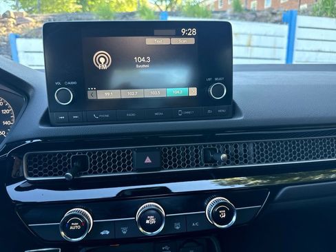Used 2023 Honda Civic Sport image 12