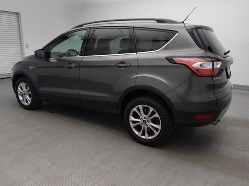 Used 2017 Ford Escape SE w/ Equipment Group 201A AWD/4WD image 3