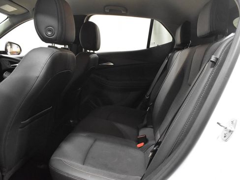 Used 2024 Buick Encore GX Preferred FWD image 9