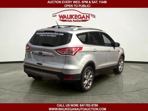 Used 2015 Ford Escape Titanium image 3