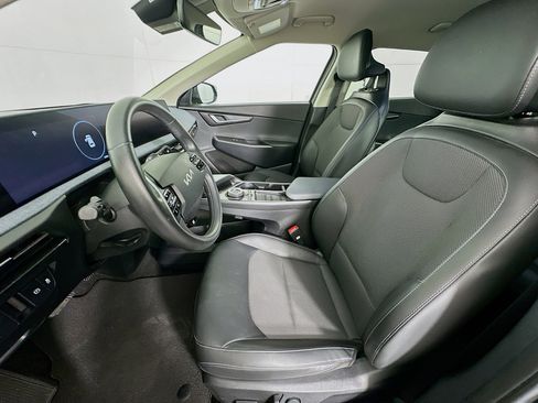 Used 2024 Kia EV6 Light RWD image 13