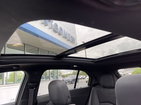 Used 2025 Cadillac XT4 Premium Luxury AWD/4WD image 27