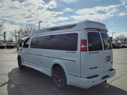 New 2025 GMC Savana 2500 Extended w/ Driver Convenience Package image 10