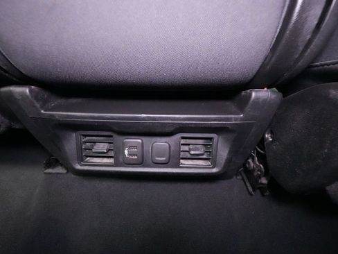 Used 2021 Chevrolet Silverado 1500 LT AWD/4WD image 23
