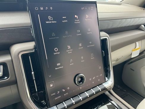 New 2026 GMC Yukon XL Denali image 17