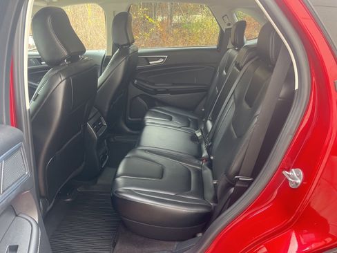 Certified 2020 Ford Edge Titanium image 11
