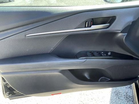 Used 2025 Toyota Camry SE image 15