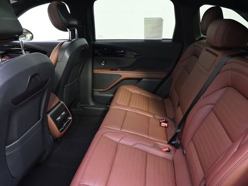 New 2026 Lincoln Nautilus Reserve w/ Jet Appearance Package AWD/4WD image 21