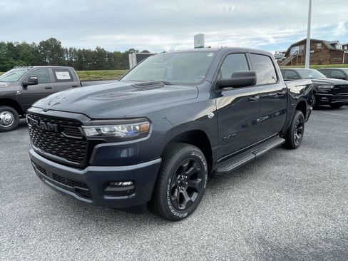 New 2026 RAM 1500 Express AWD/4WD image 3