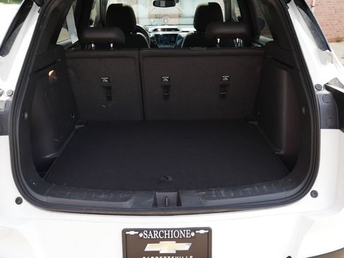 Used 2023 Chevrolet TrailBlazer RS w/ Sun and Liftgate Package AWD/4WD image 8