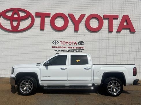 Used 2016 GMC Sierra 1500 SLT w/ SLT Premium Package image 2