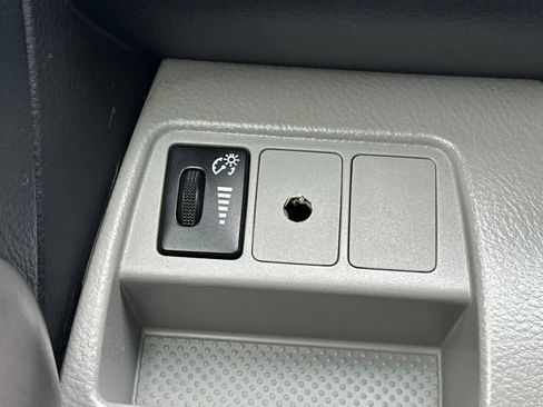 Used 2008 Toyota RAV4 Limited FWD image 30