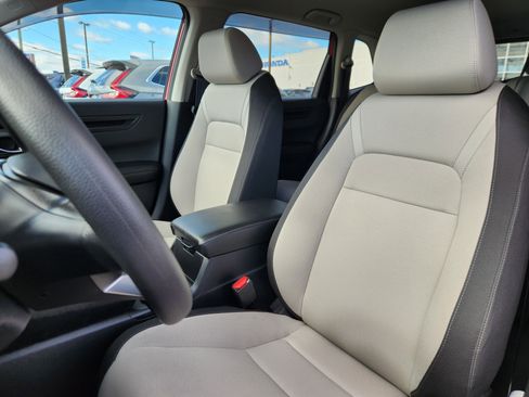 Certified 2025 Honda CR-V LX image 7