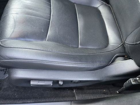 Used 2019 Honda Accord Touring image 12