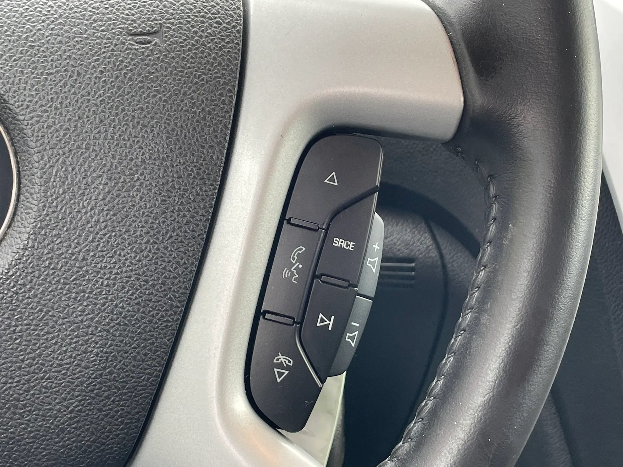 Used 2010 Chevrolet Traverse LT w/ Personal Connectivity Package AWD/4WD image 20