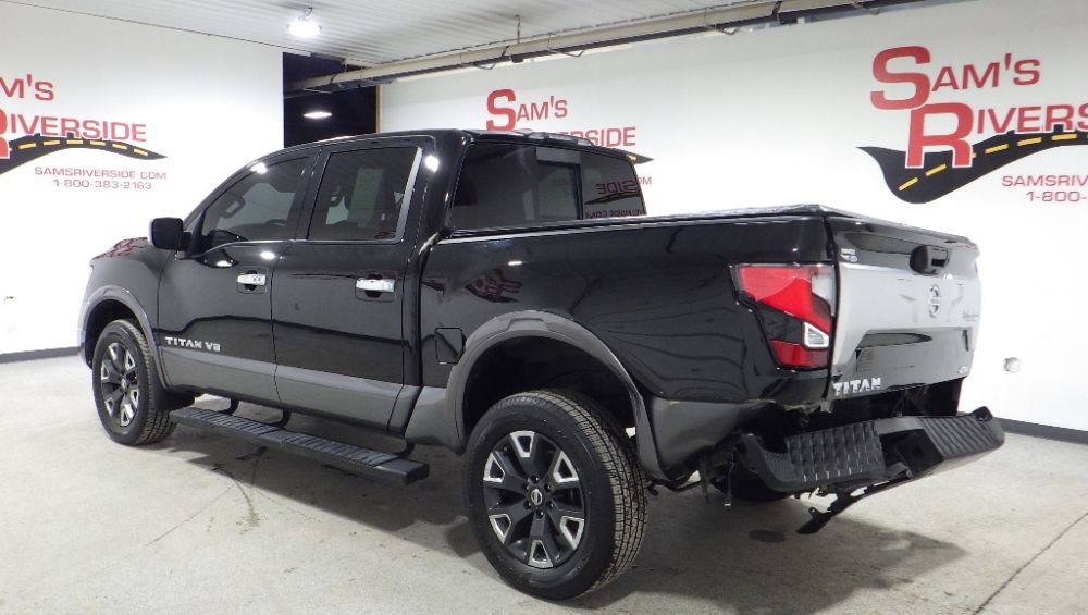 Used 2020 Nissan Titan Platinum Reserve w/ Moonroof Package AWD/4WD image 3