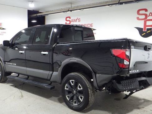 Used 2020 Nissan Titan Platinum Reserve w/ Moonroof Package image 3