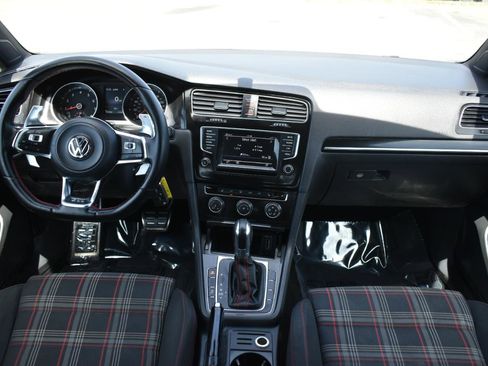 Used 2015 Volkswagen GTI S image 10