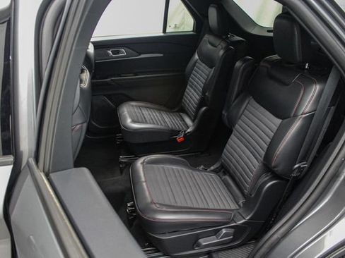 Used 2026 Ford Explorer ST-Line AWD/4WD image 16
