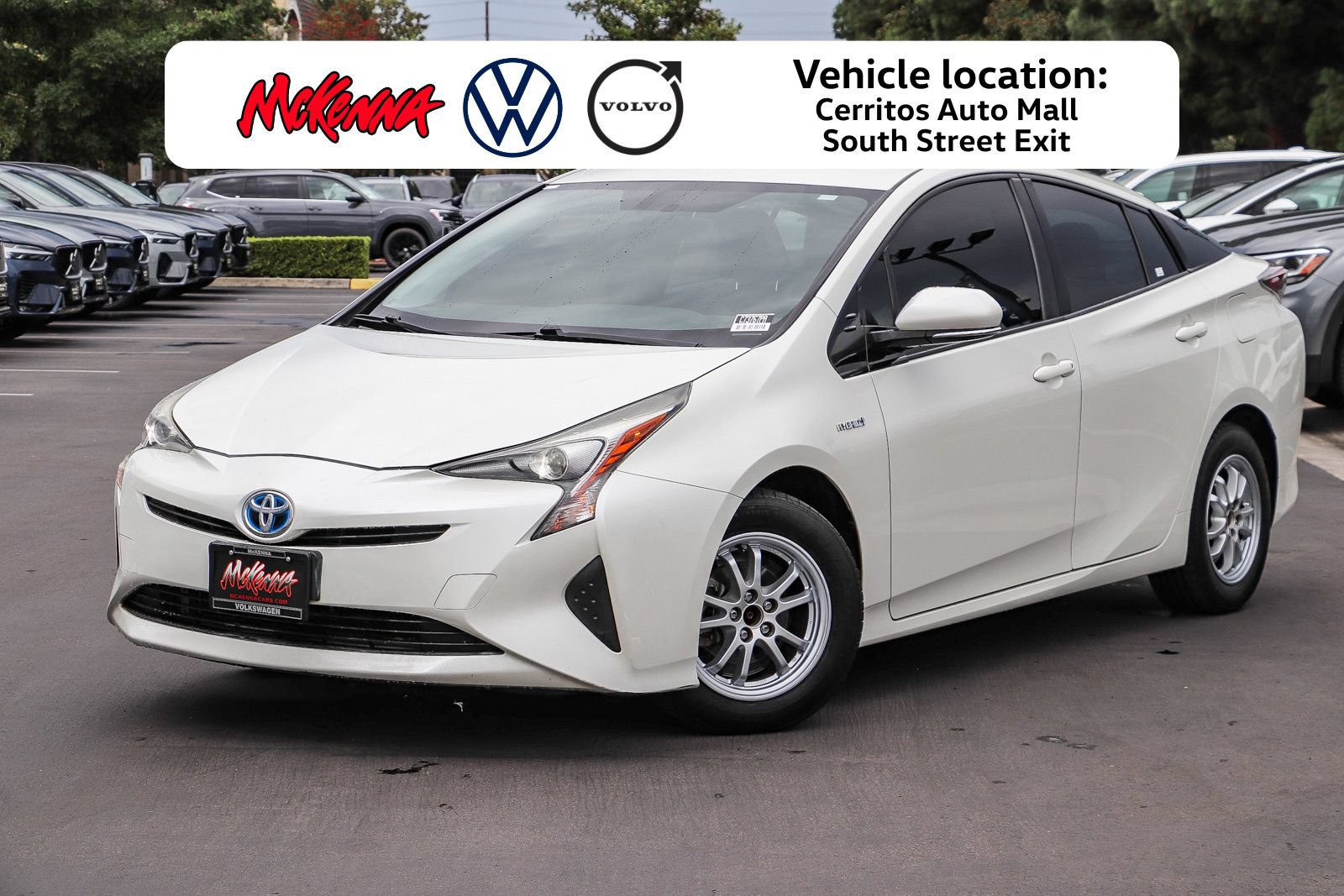 Used 2016 Toyota Prius Three FWD image 1