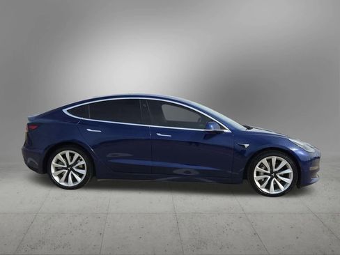 Used 2018 Tesla Model 3 image 7